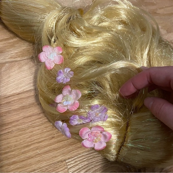 Disney Store Rapunzel Wig Tangled 2 FT Long Kids Costume Princess - Picture 6 of 8